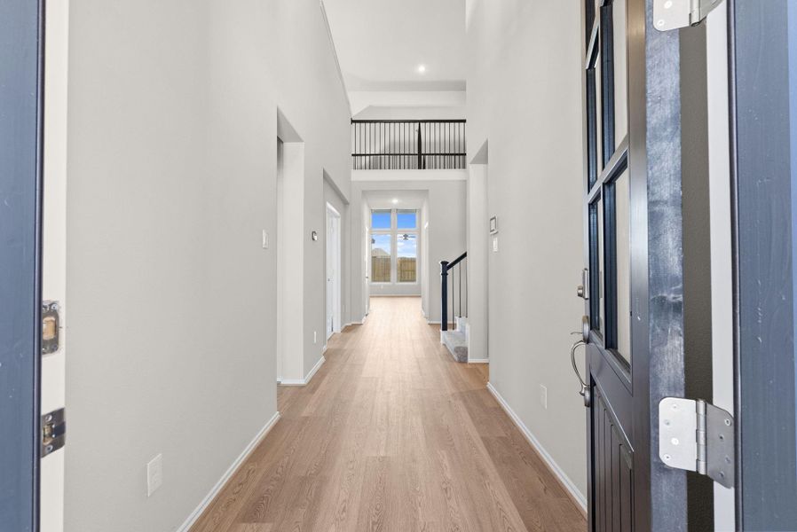 Spacious, unfurnished interior of a new home in Valencia, Manvel (Image 20). Spacious, unfurnished interior of a new home in Valencia, Manvel (Image 20).