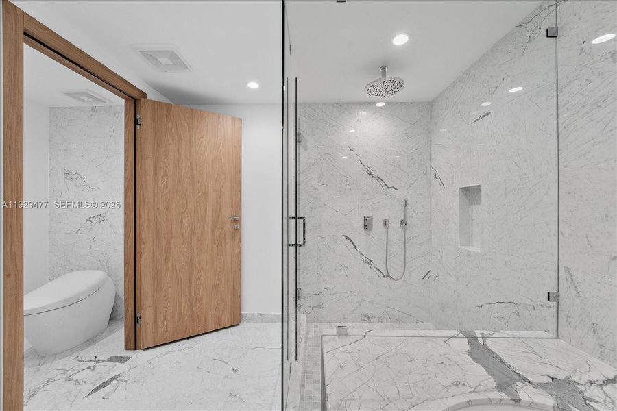 Image 38 of a home in Onda.