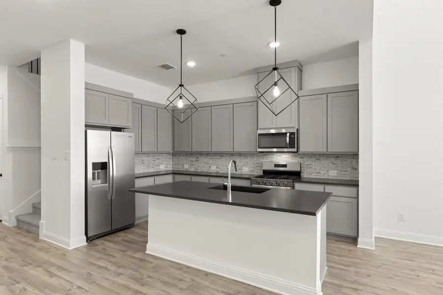 11. 2521 Huxley - Kitchen (2)