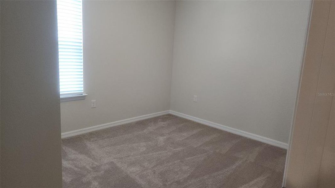 Spacious, unfurnished interior of a new home in , Winter Garden (Image 24).