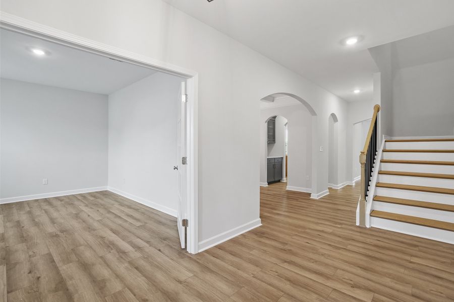 Spacious, unfurnished interior of a new home in Sweetbrier, Durham (Image 20).