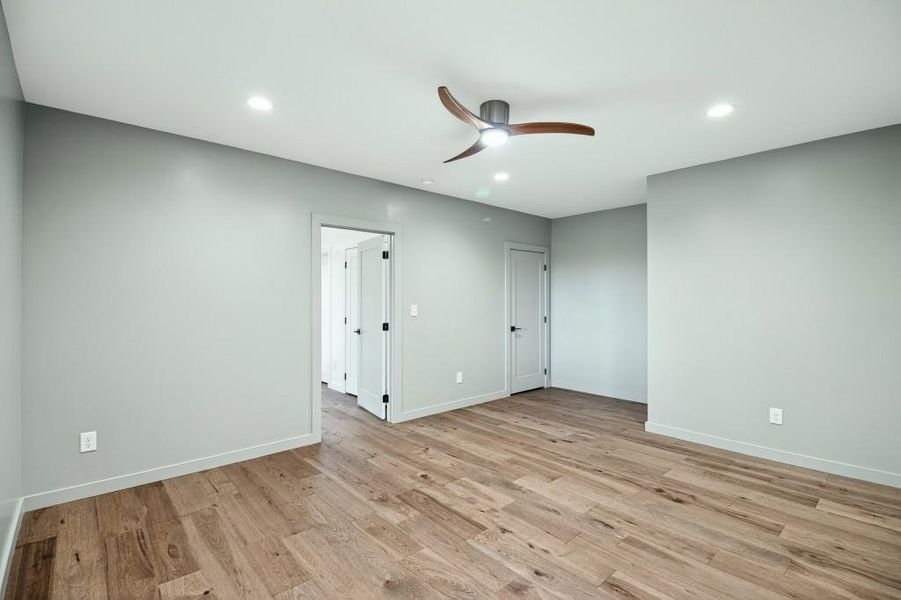 Spacious, unfurnished interior of a new home in , Blue Ridge (Image 26).