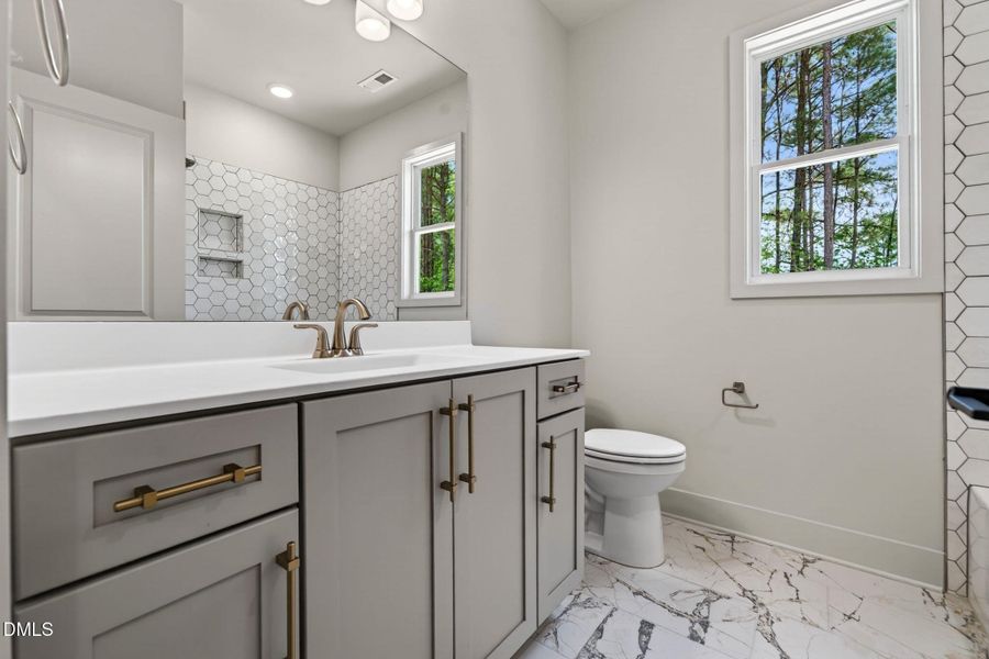 53-web-or-mls-12601 Burgess -53