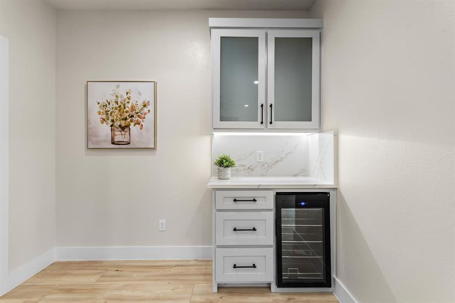 Furnished interior view inside a new home in , Dallas (Image 29).