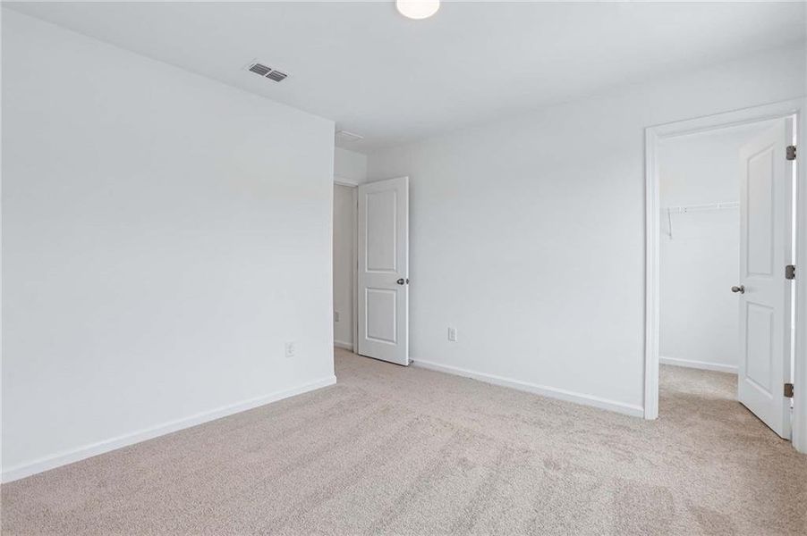 Spacious, unfurnished interior of a new home in Langston Reserve, Cartersville (Image 14).