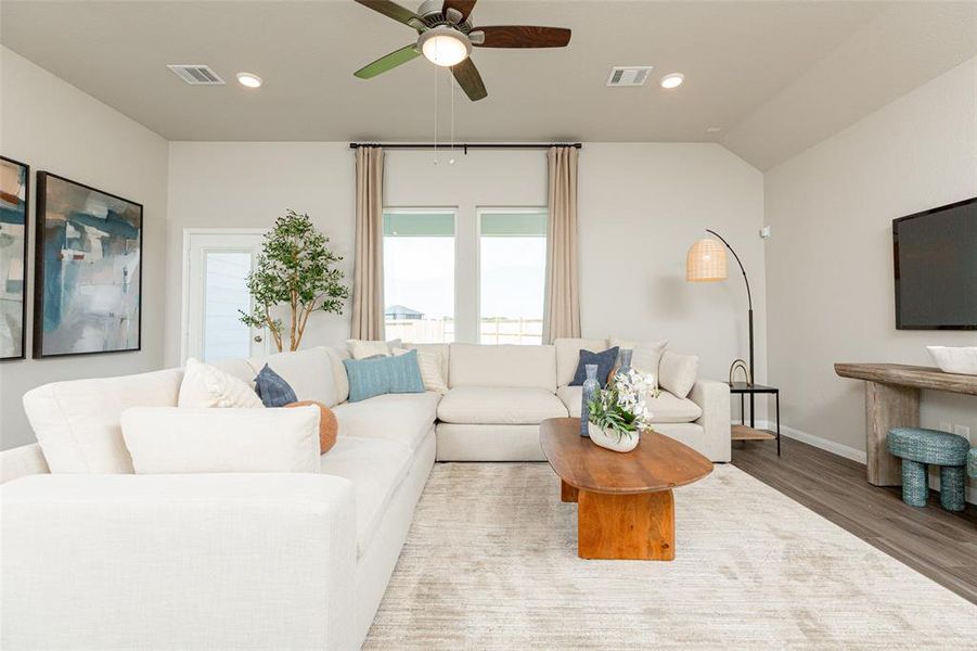 Photos are a representation of the floor plan. Options and interior selections will vary. Photos are a representation of the floor plan. Options and interior selections will vary.