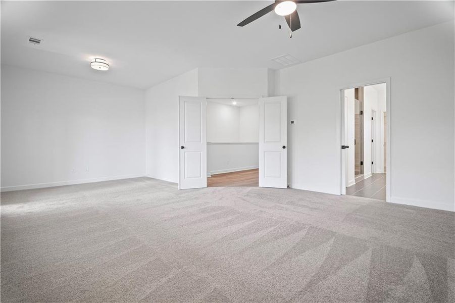 Spacious, unfurnished interior of a new home in The Retreat at River Green, Canton (Image 16). Spacious, unfurnished interior of a new home in The Retreat at River Green, Canton (Image 16).