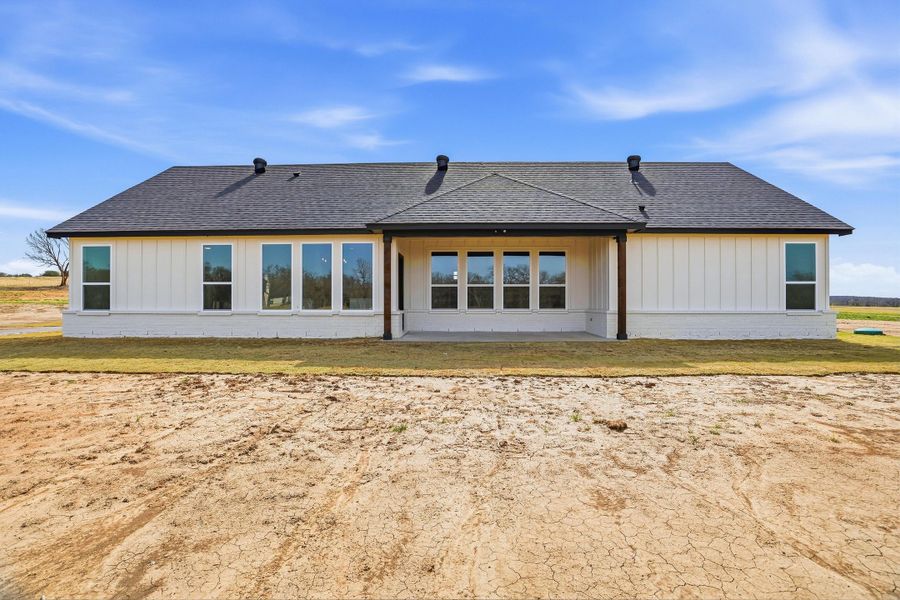 Exterior details and patio area of a home in Taylor Ranch, Springtown (Image 27).