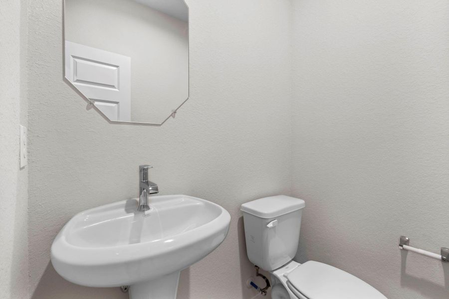 Image 32 of a home in Barton Creek Ranch.