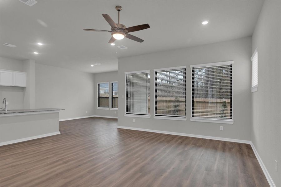 Image 53 of a home in Summer Place  35'.