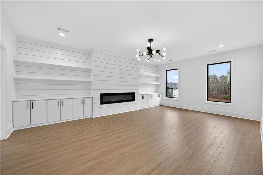 Spacious, unfurnished interior of a new home in , Auburn (Image 33).