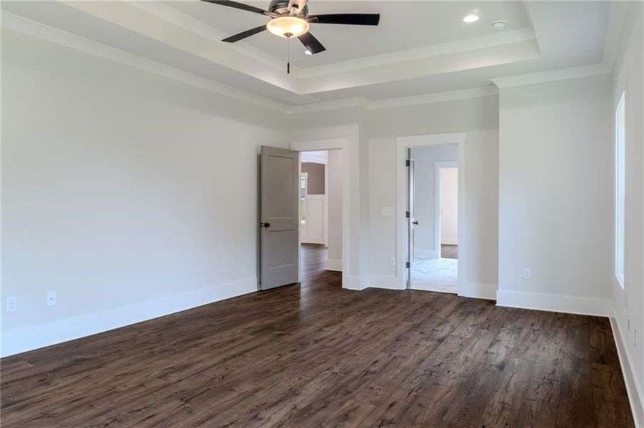 Spacious, unfurnished interior of a new home in Spring Creek, Monroe (Image 30). Spacious, unfurnished interior of a new home in Spring Creek, Monroe (Image 30).