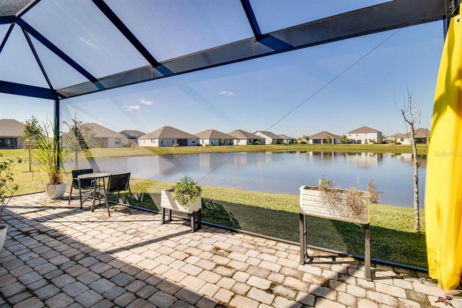Exterior details and patio area of a home in , Palm Bay (Image 3).