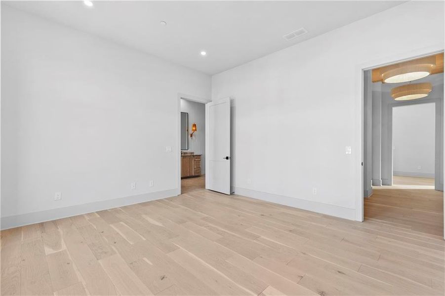 Spacious, unfurnished interior of a new home in , Fayetteville (Image 55).