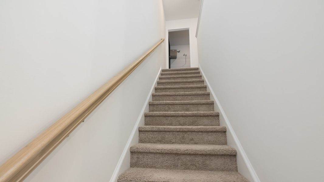 Representative unfurnished interior of a home built from the Knollwood by D.R. Horton in Benteen Reserve, Atlanta (Image 18).