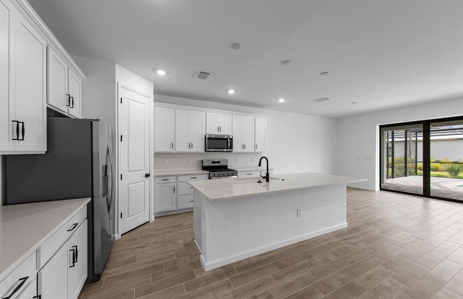 SWFL_DV_TER_47000_Whitestone_Kitchen 1