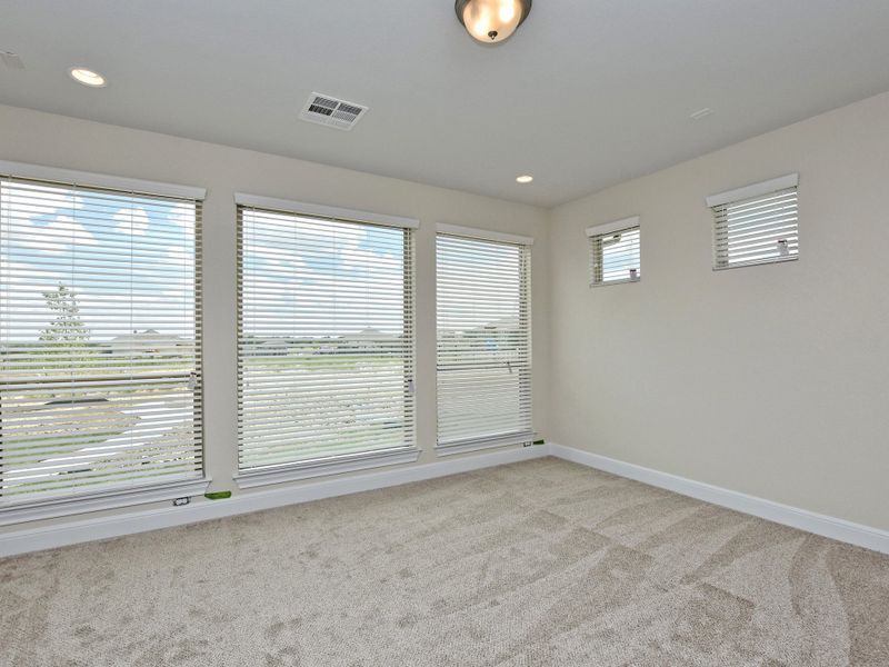 Representative unfurnished interior of a home built from the San Simeon I by Giddens Homes in Clearwater Ranch, Liberty Hill (Image 488).