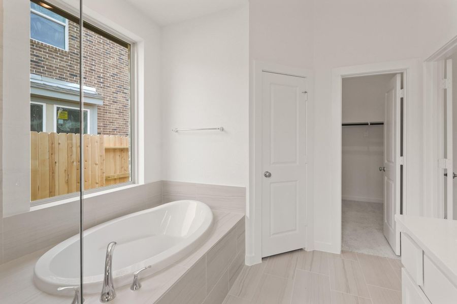 Furnished interior view inside a new home in Brookewater, Rosenberg (Image 5).