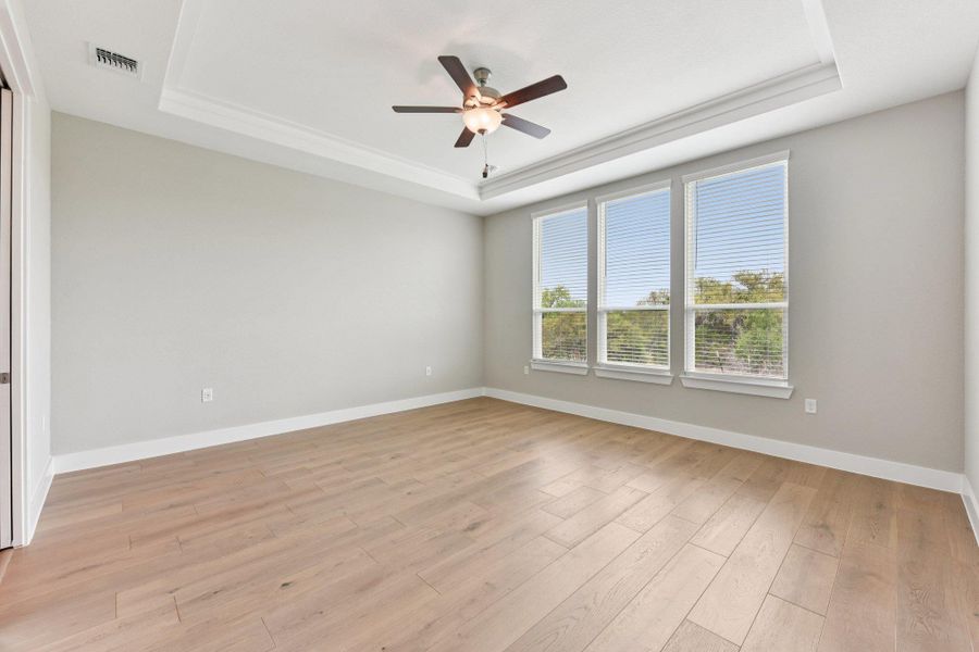 Spacious, unfurnished interior of a new home in Sun City Texas, Georgetown (Image 30).