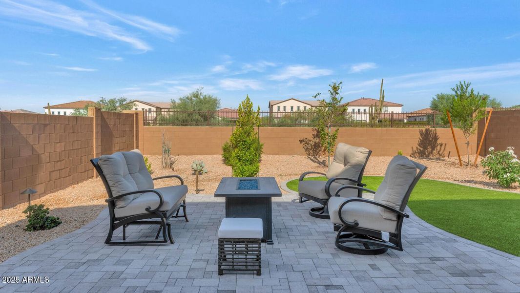 21840 N 61st Wy-large-037-014-21840 N 61