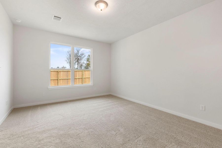 Spacious, unfurnished interior of a new home in , Huntsville (Image 28).