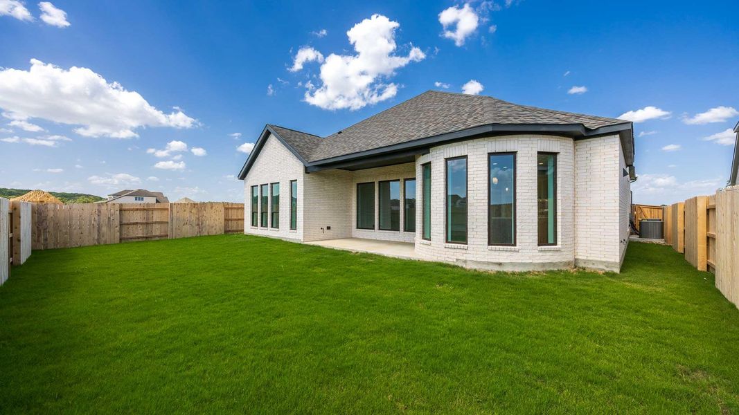 Exterior details and patio area of a home in Nolina, Georgetown (Image 3).