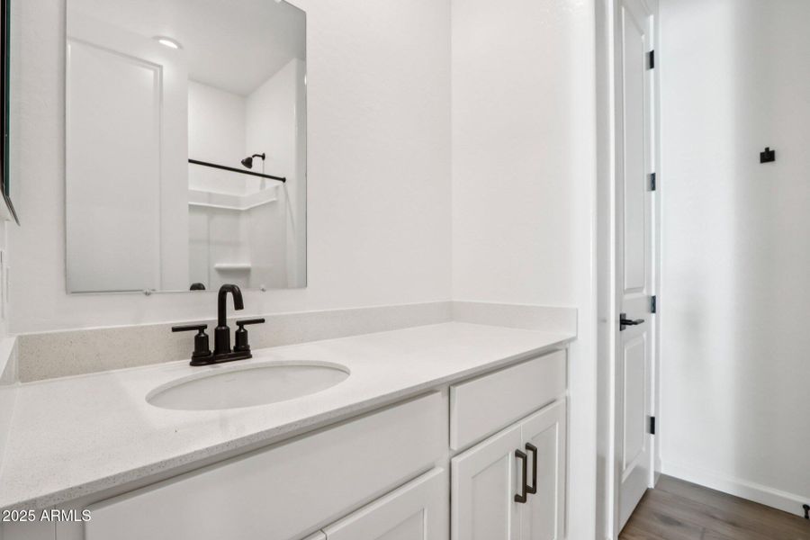 22-web-or-mls-S 95th Dr-S0512-018