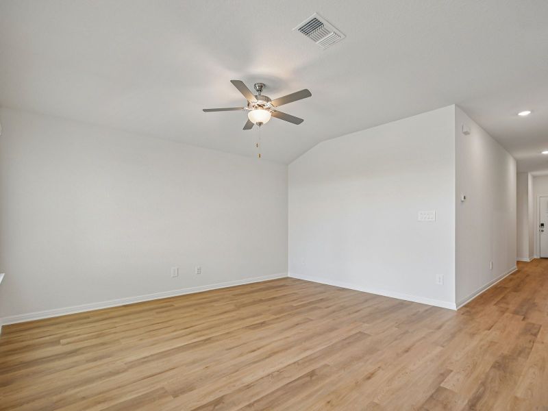 Spacious, unfurnished interior of a new home in Prairie Winds - Reserve Collection, Hutto (Image 9). Spacious, unfurnished interior of a new home in Prairie Winds - Reserve Collection, Hutto (Image 9).
