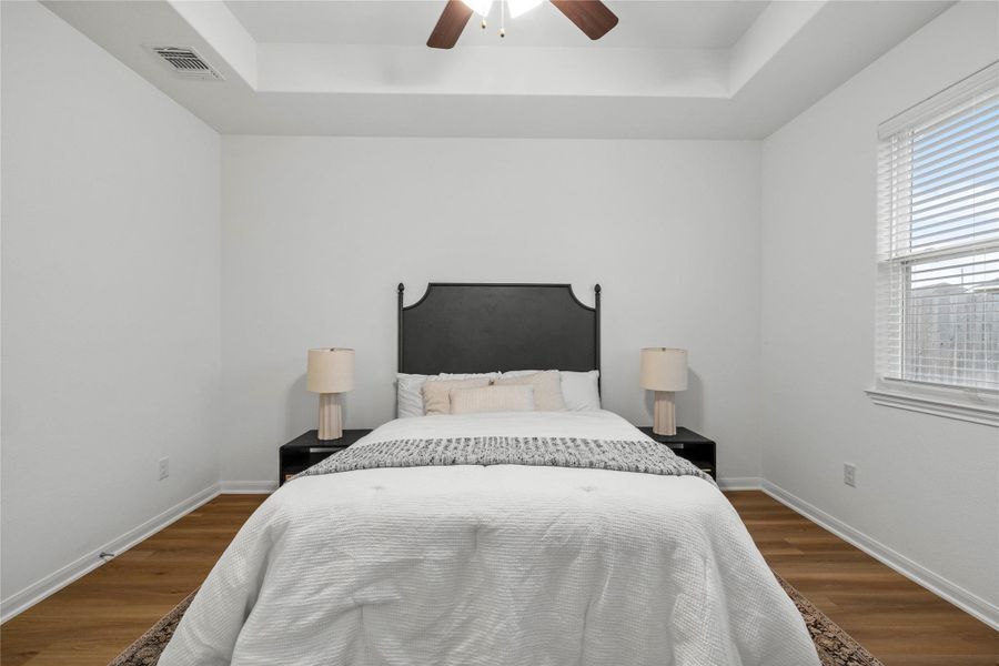 Furnished interior view inside a new home in , Temple (Image 9).