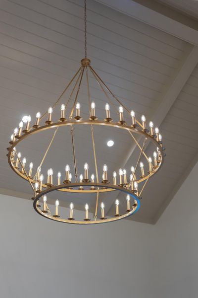 Spacious, unfurnished interior of a new home in , Charleston (Image 22).