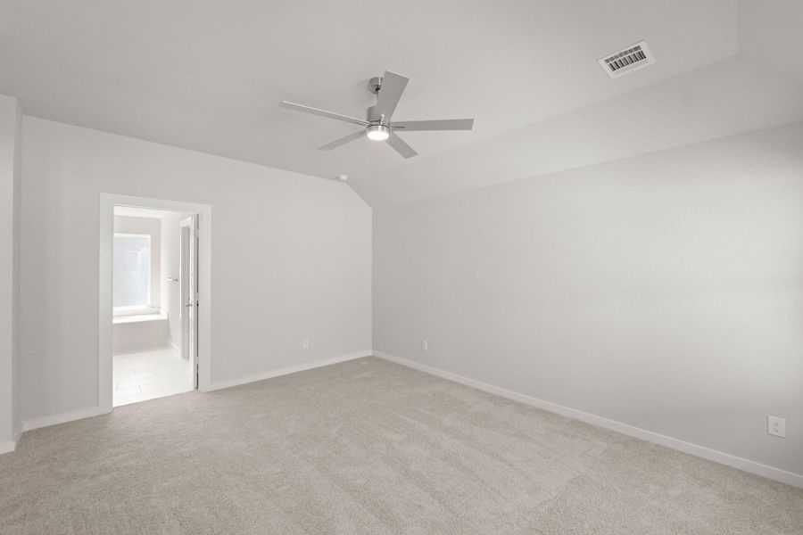Spacious, unfurnished interior of a new home in Cypresswood Landing, Humble (Image 25).