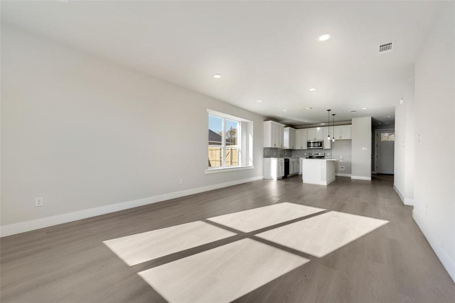 Spacious, unfurnished interior of a new home in , Forney (Image 27).