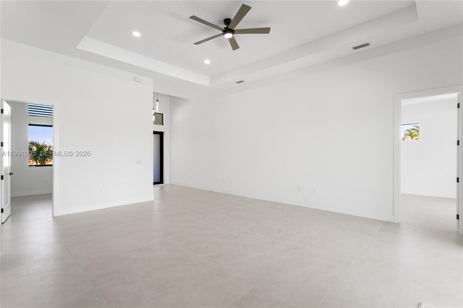 Step into an IMPRESSIVE FOYER leading to a SPACIOUS LIVING ROOM w/ soaring 16-ft COVE CEILINGS, ideal for entertaining. Step into an IMPRESSIVE FOYER leading to a SPACIOUS LIVING ROOM w/ soaring 16-ft COVE CEILINGS, ideal for entertaining.