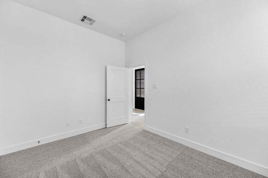 Image 35 of a home in Lago Mar.