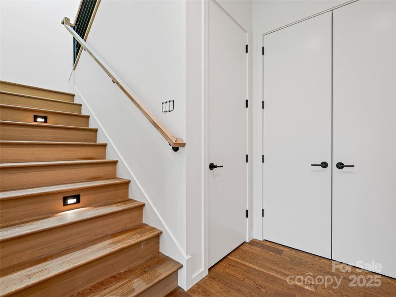 Image 36 of a home in .