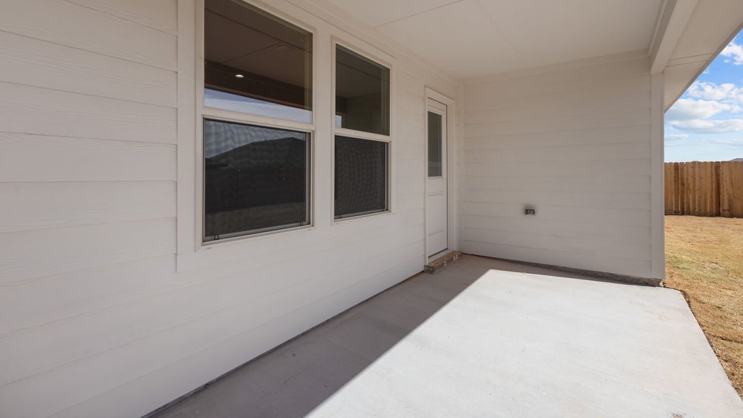 Image 6 representing the CAMDEN by D.R. Horton in Homestead at Parks Bell Ranch, Odessa, TX.