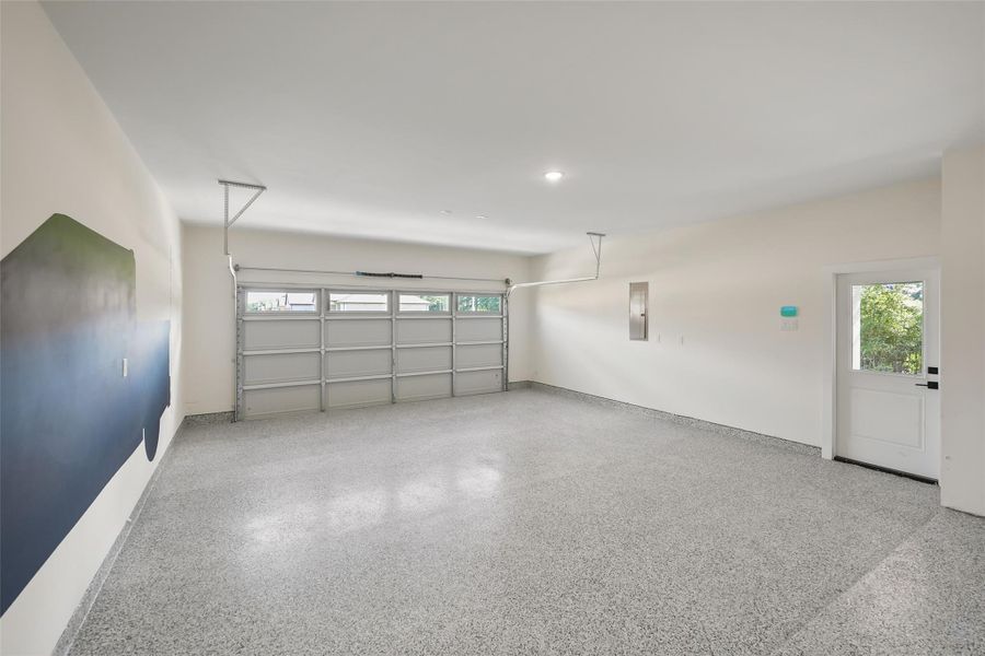 Spacious, unfurnished interior of a new home in Pine Rock South, Conroe (Image 22). Spacious, unfurnished interior of a new home in Pine Rock South, Conroe (Image 22).