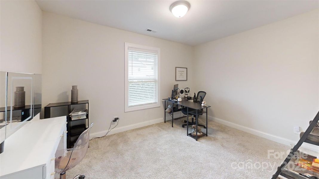 Image 15 of a home in .