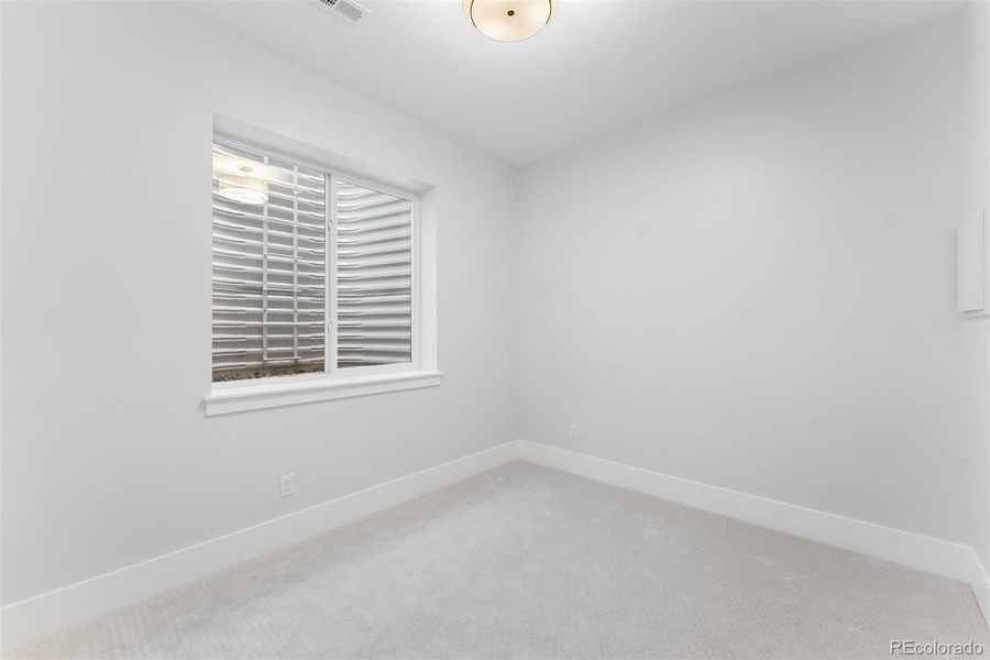 Spacious, unfurnished interior of a new home in , Denver (Image 22).