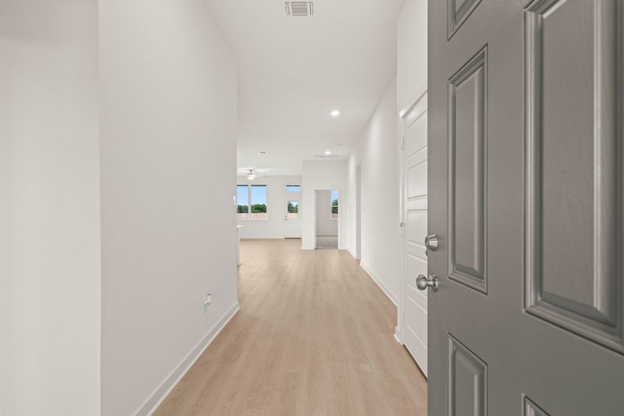 Spacious, unfurnished interior of a new home in Adaline Crossing, McGregor (Image 8).