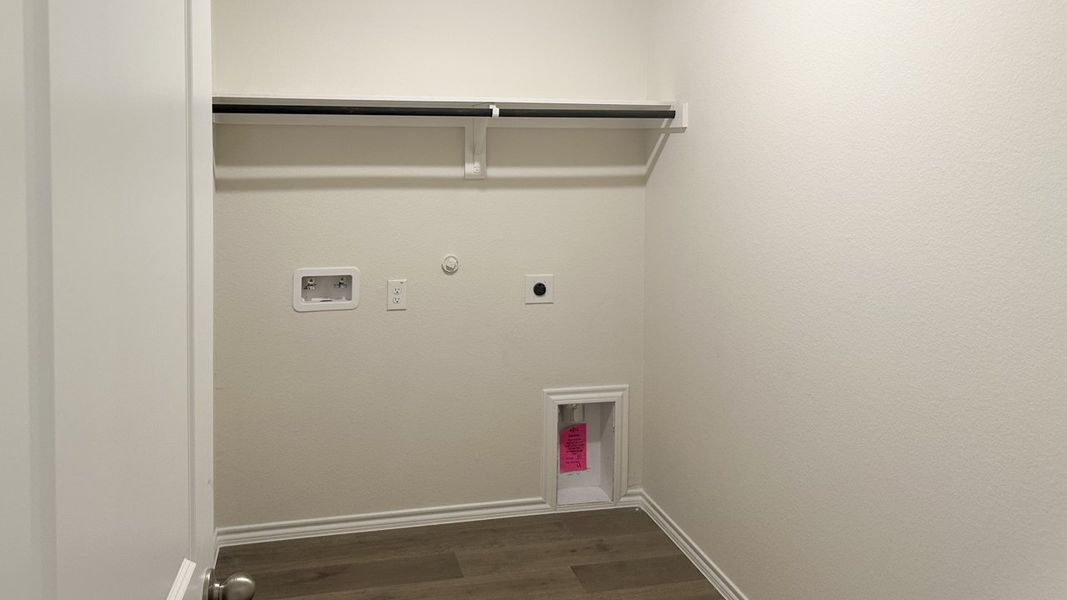 Representative unfurnished interior of a home built from the MIDLAND by D.R. Horton in Northspur, Forney (Image 21).