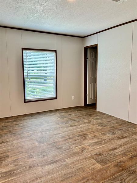 Spacious, unfurnished interior of a new home in , Quinlan (Image 17).