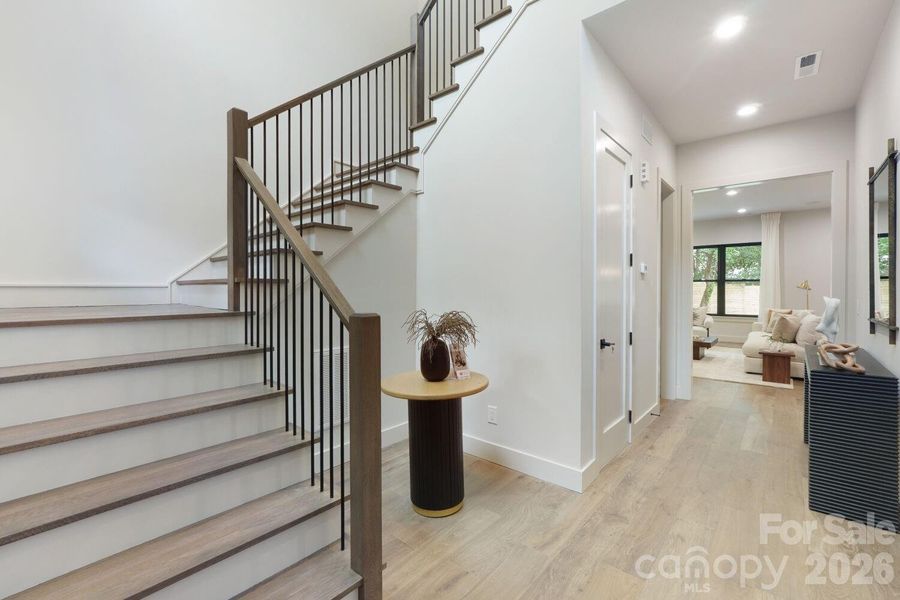 Custom-made open staircase