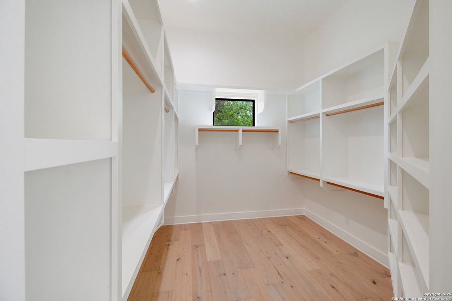 Spacious, unfurnished interior of a new home in , Spring Branch (Image 24). Spacious, unfurnished interior of a new home in , Spring Branch (Image 24).