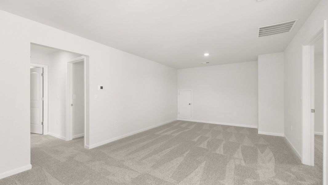 Representative unfurnished interior of a home built from the Belfort by D.R. Horton in Hamptons at Riverwood North, Dallas (Image 18).