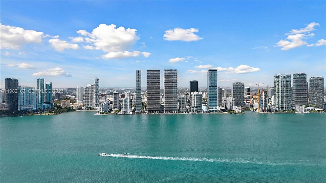 Condo located in Miami, FL showcasing its design and architecture (Image 23).