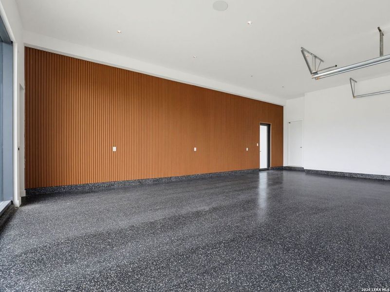 Spacious, unfurnished interior of a new home in , San Antonio (Image 51).