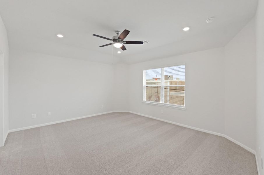 Spacious, unfurnished interior of a new home in Bammel Oaks, Houston (Image 29). Spacious, unfurnished interior of a new home in Bammel Oaks, Houston (Image 29).
