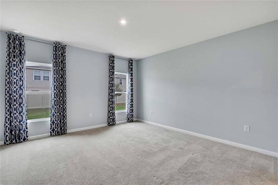 Spacious, unfurnished interior of a new home in , Sumterville (Image 42).