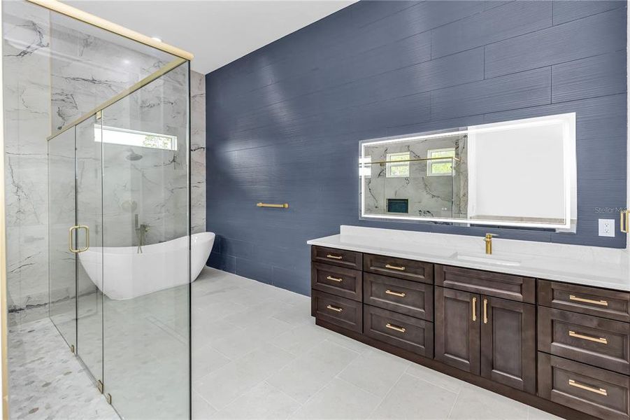 Furnished interior view inside a new home in , Orlando (Image 19).